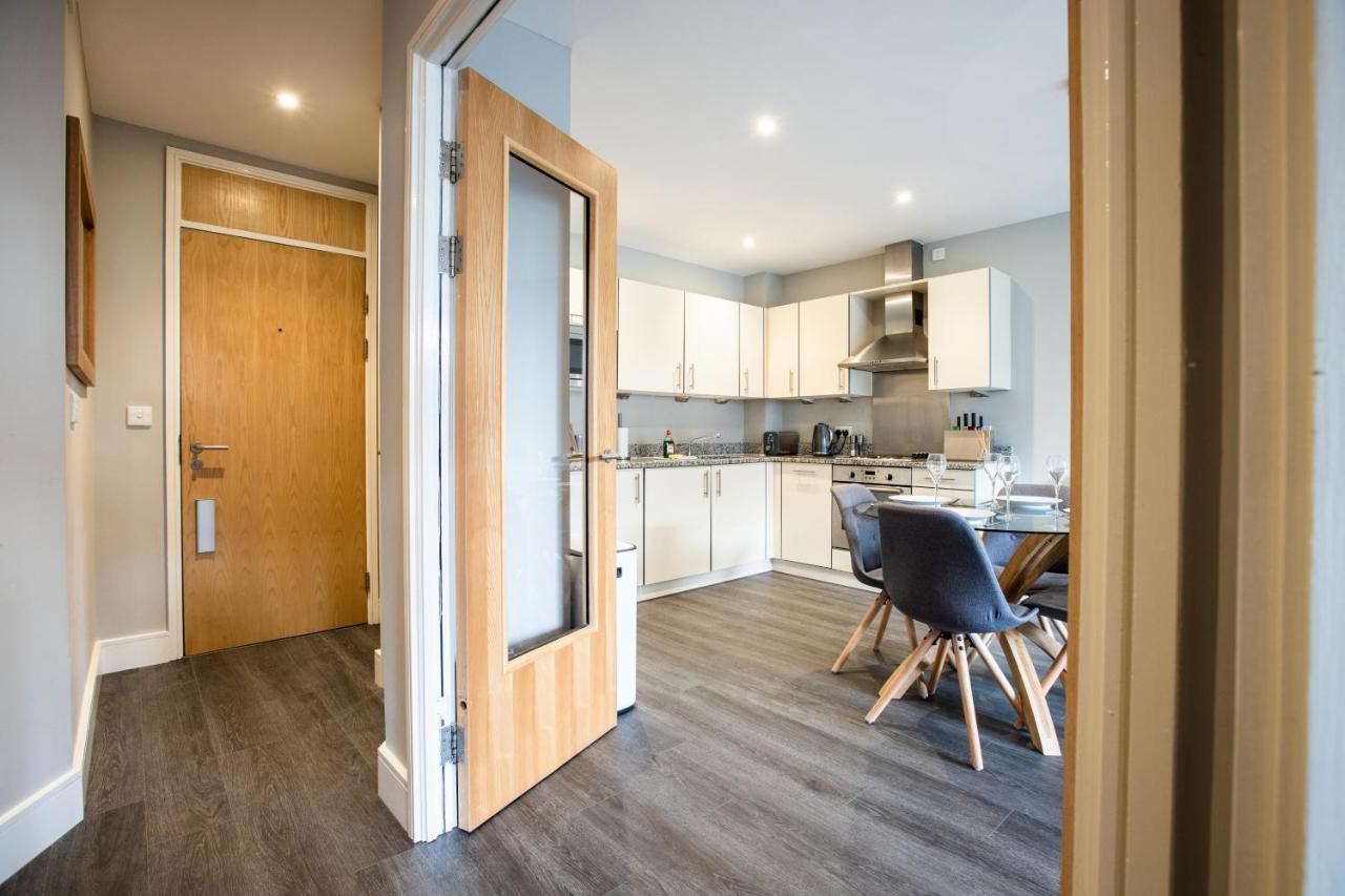 Urban Living'S - The Wren Beautiful City Centre Apartment With Parking Oxford Exterior foto